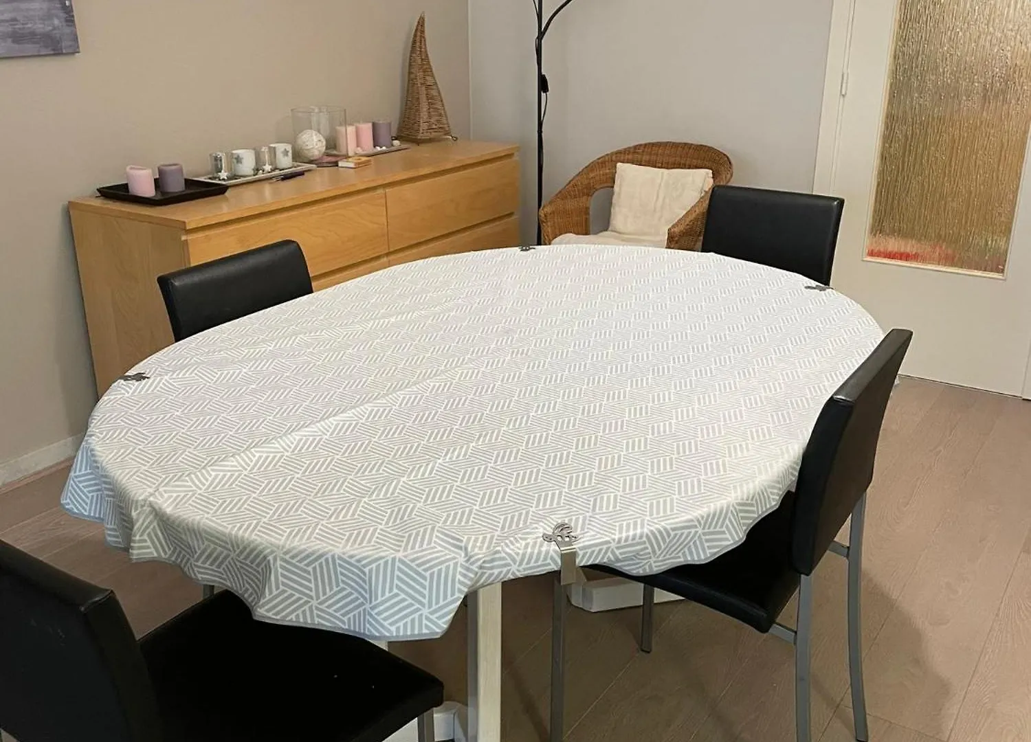Comfortable 2-Bedroom Apartment In The Centre Of Ostend T93