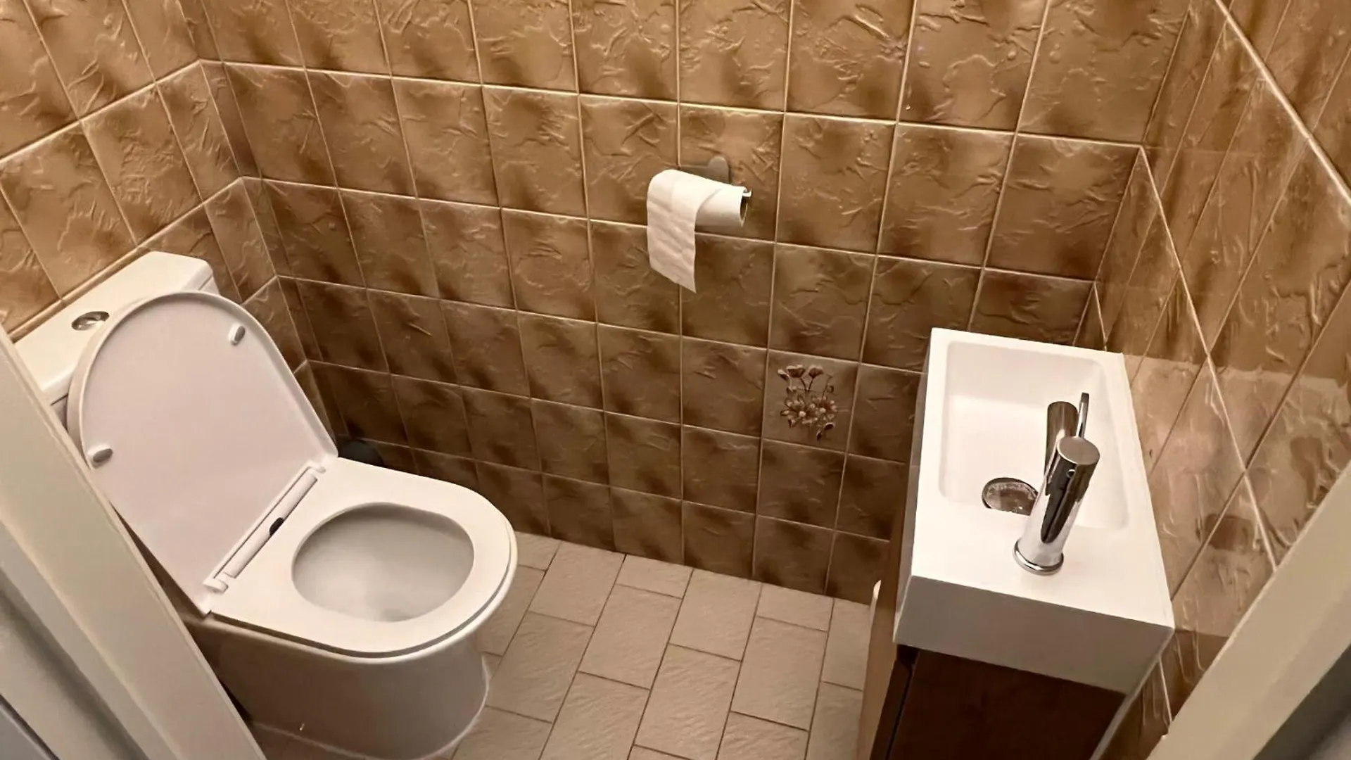 Comfortable 2-Bedroom Apartment In The Centre Of Ostend T93 0*,  Belgium